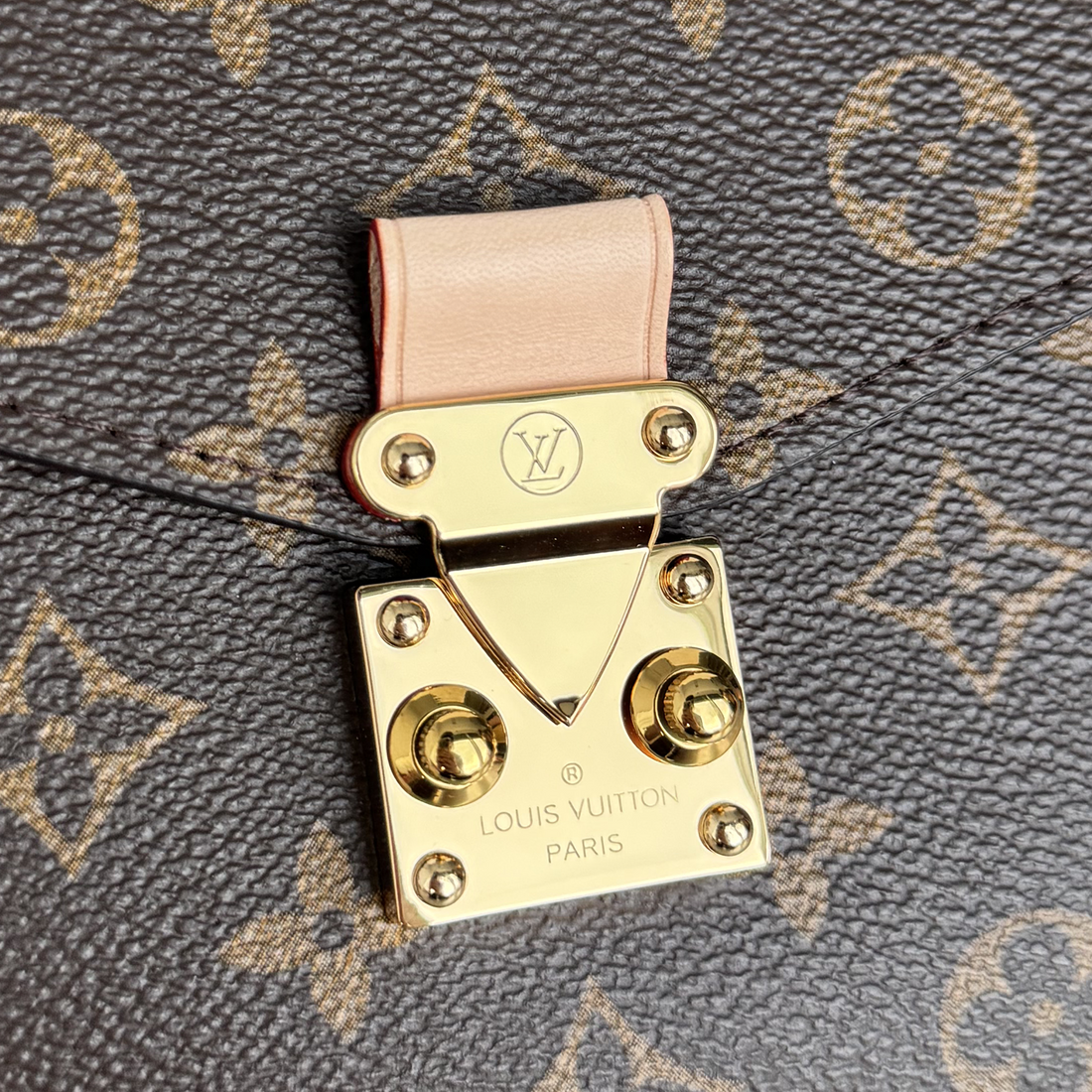 Luxury LV Pochette Crossbody Bag- Brown