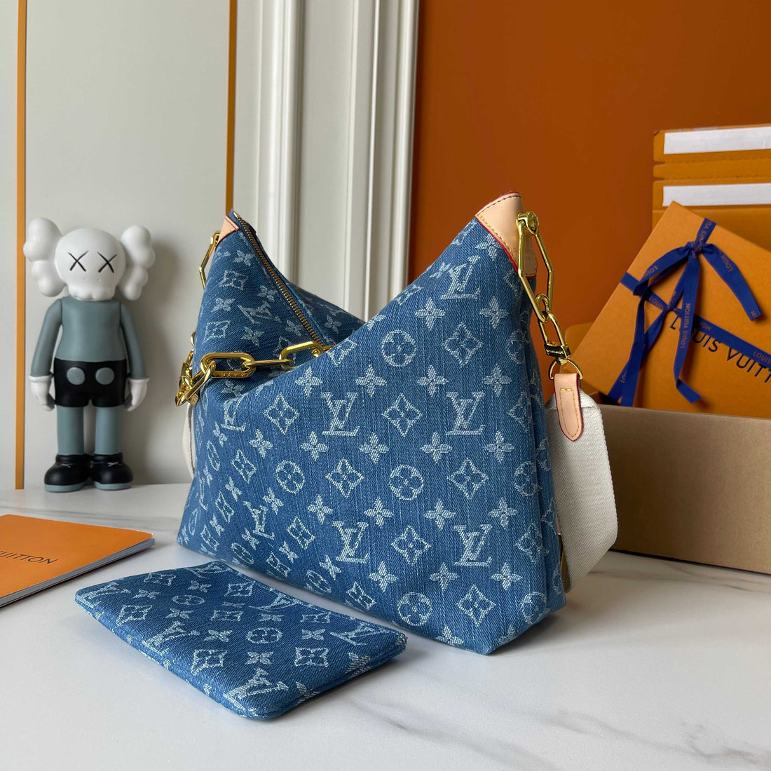 Luxury LV Coussin Hobo MM - Denim