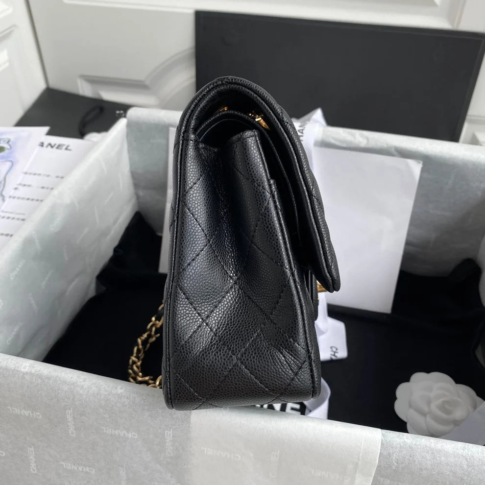 CC Classic Flap - Black
