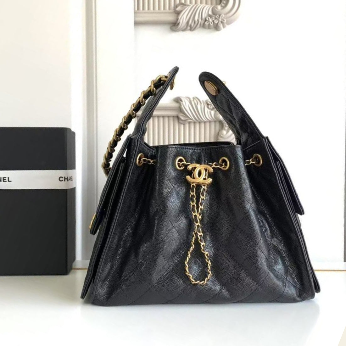 CC 25 Handbag - Black