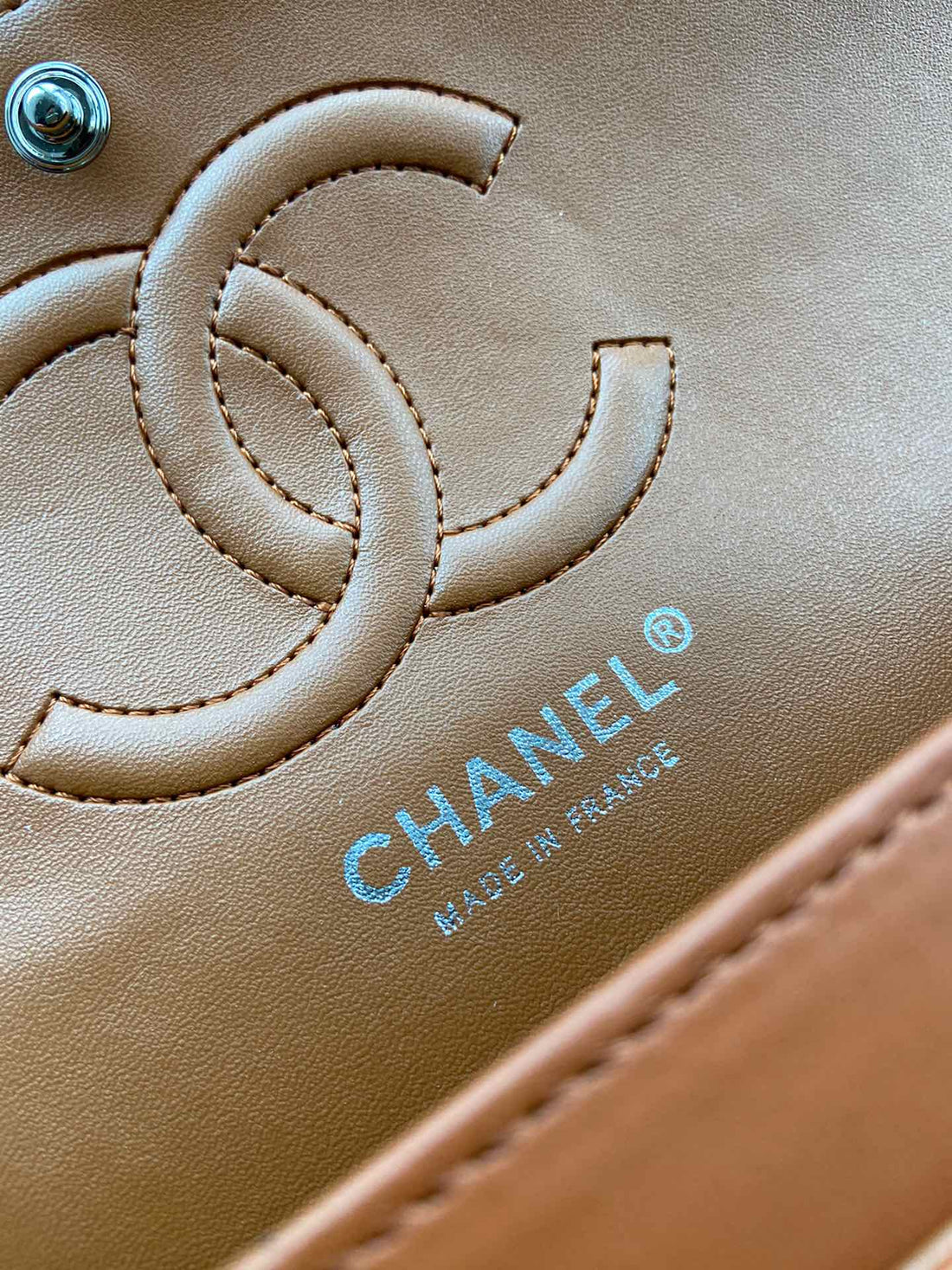 CC Classic Flap - Dark Caramel