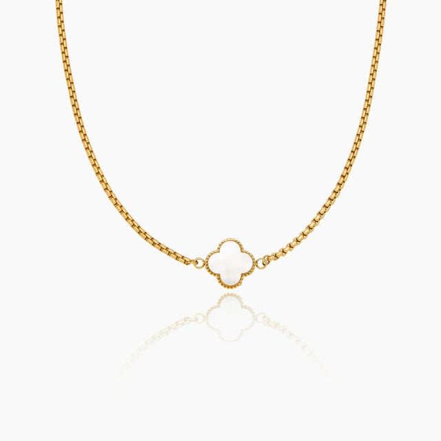 Clover Necklace with Pearl