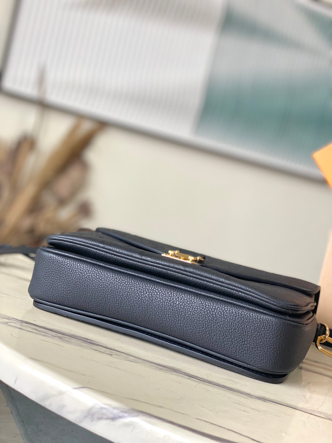 Luxury LV Pochette Métis - Black