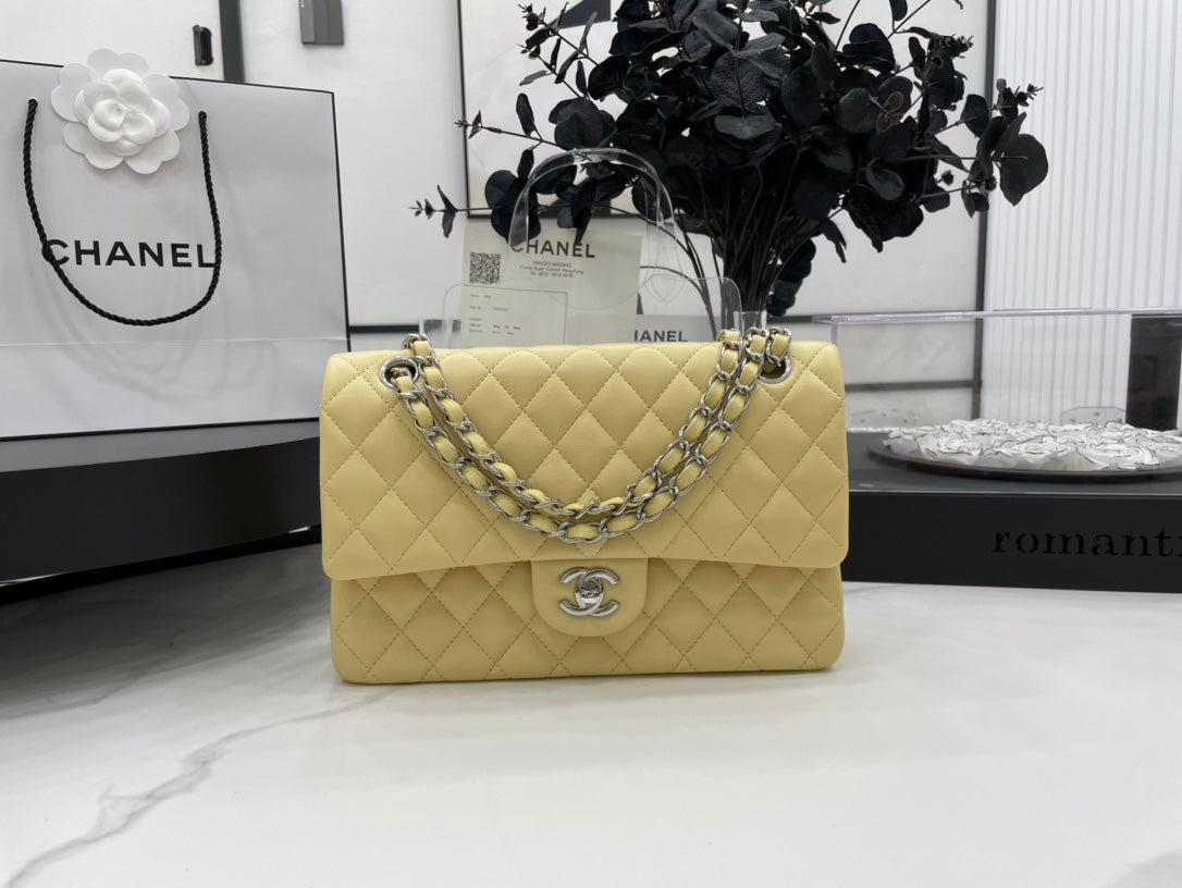 CC Classic Flap - Yellow