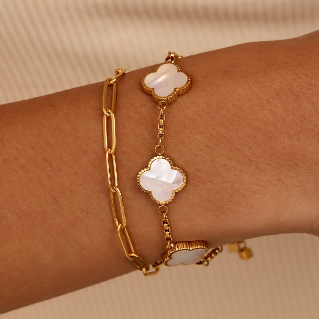 Mother-of-Pearl Clover Bracelet