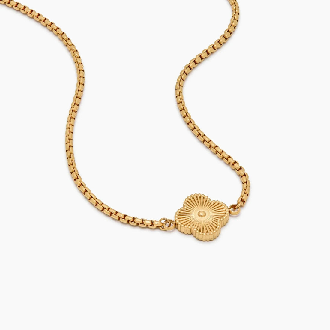 Clover Necklace with Pearl