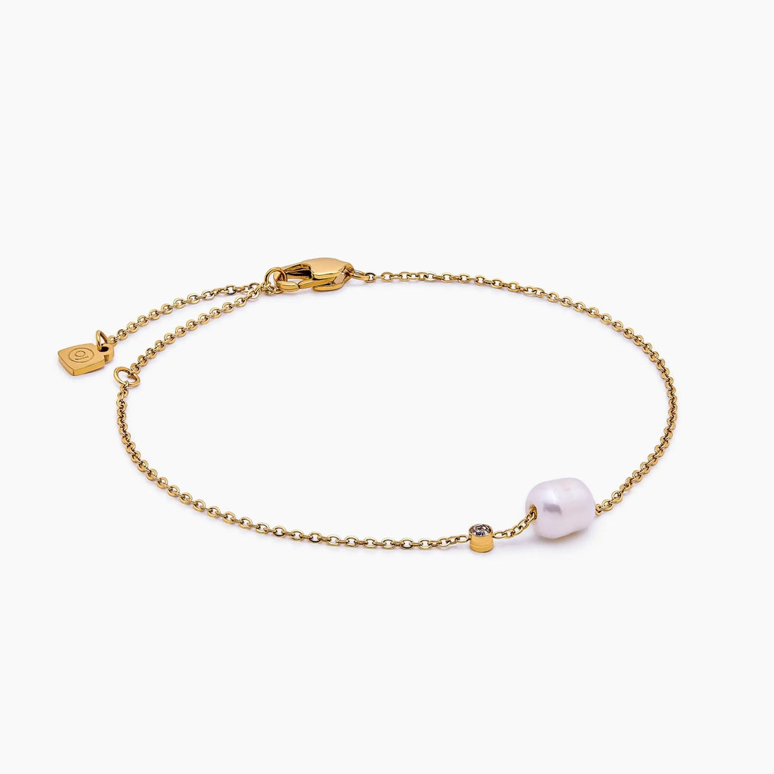 Delicate Freshwater Pearl Bracelet